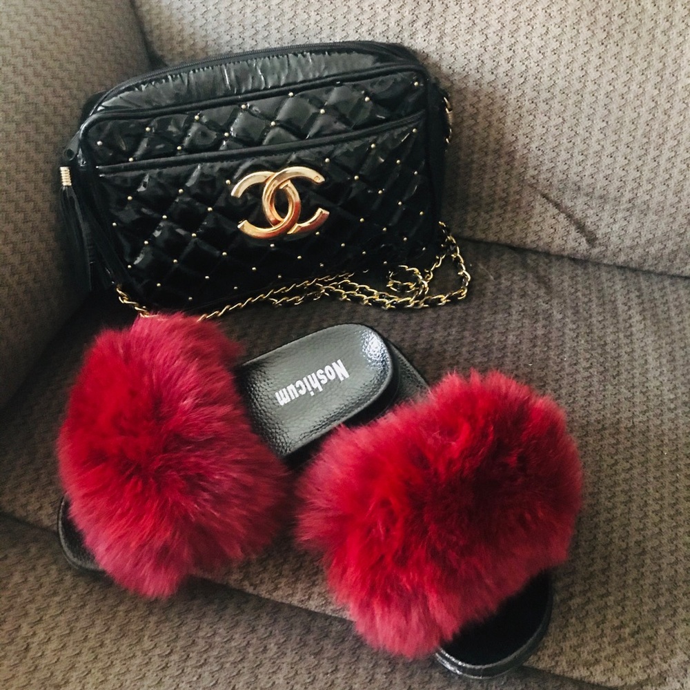 Fur slides - Picture 3 of 3